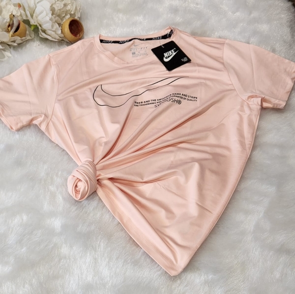 Womens tshrit (peach colour) - Picture 2 of 5